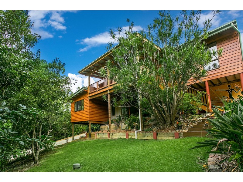 13 Rajah Road, Ocean Shores NSW 2483