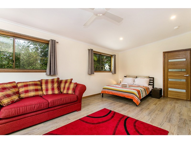 13 Rajah Road, Ocean Shores NSW 2483