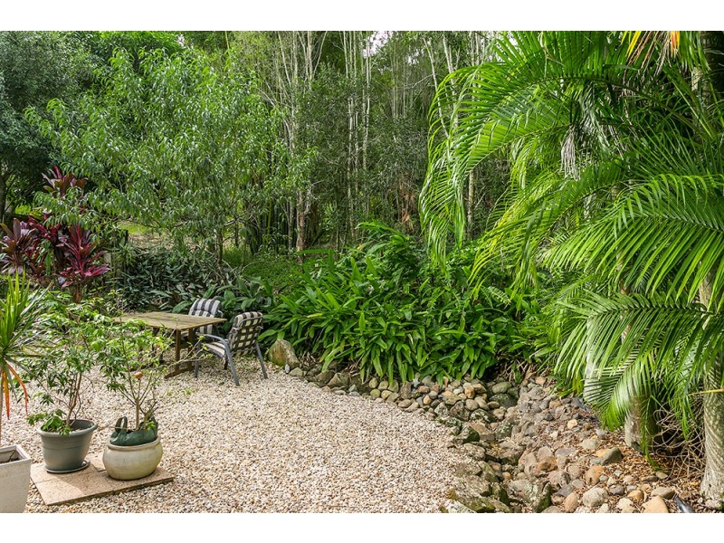 13 Rajah Road, Ocean Shores NSW 2483