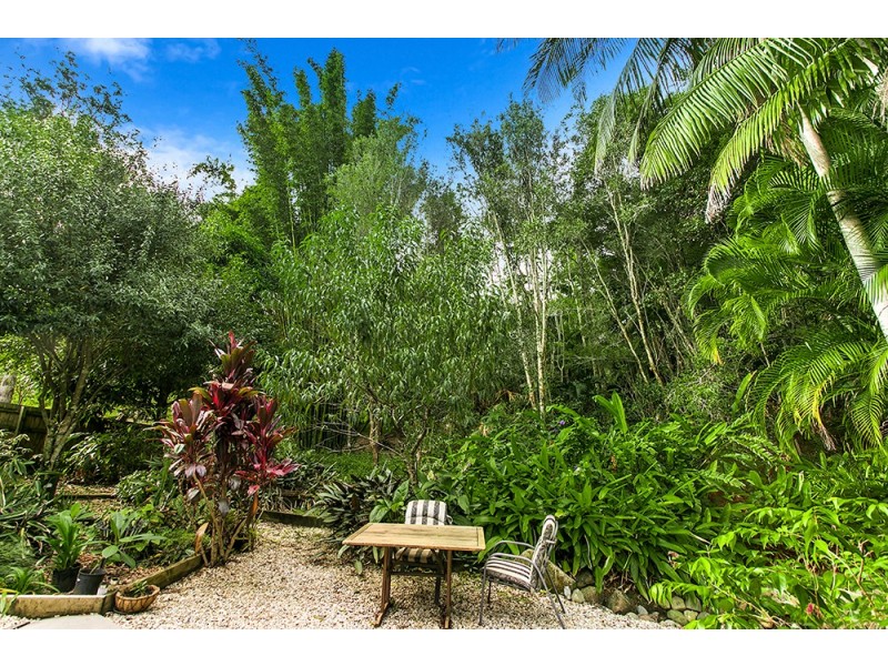 13 Rajah Road, Ocean Shores NSW 2483