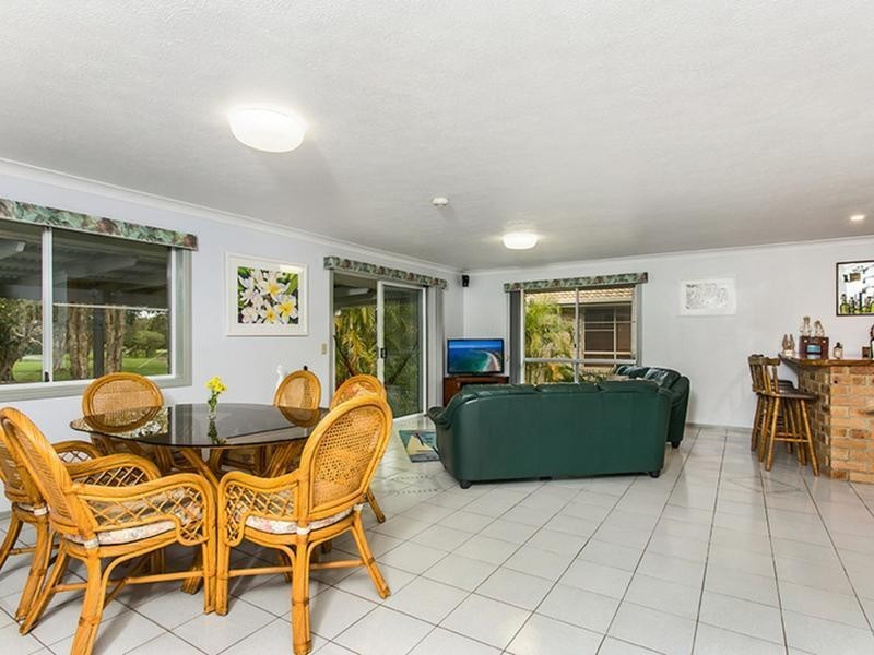 54 Balemo Drive, Ocean Shores NSW 2483