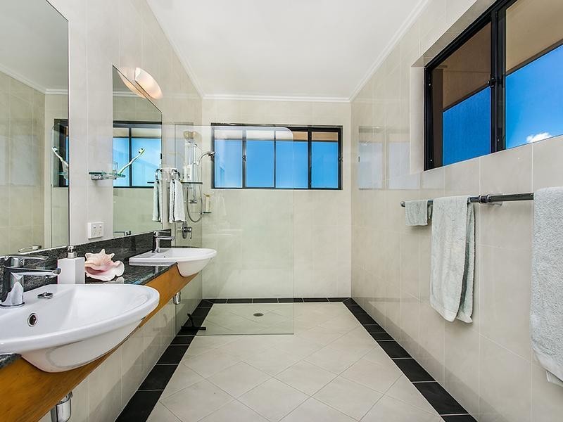 60 Bay Vista Lane, Ewingsdale NSW 2481