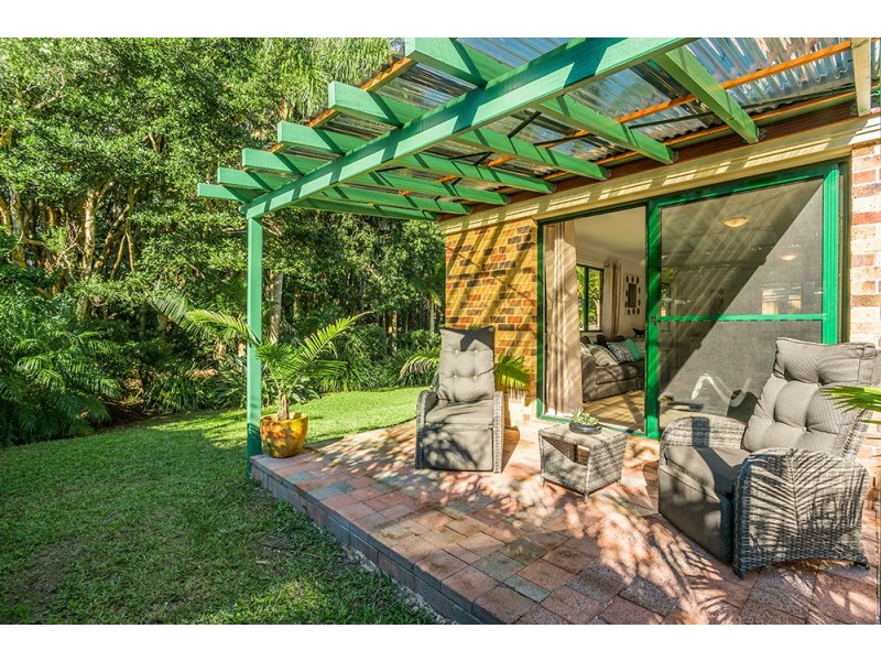 30 Bottlebrush Crescent, Suffolk Park NSW 2481