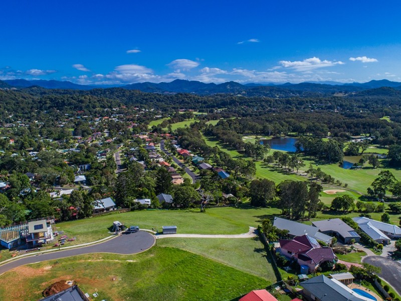 8 Roundhouse Place, Ocean Shores NSW 2483