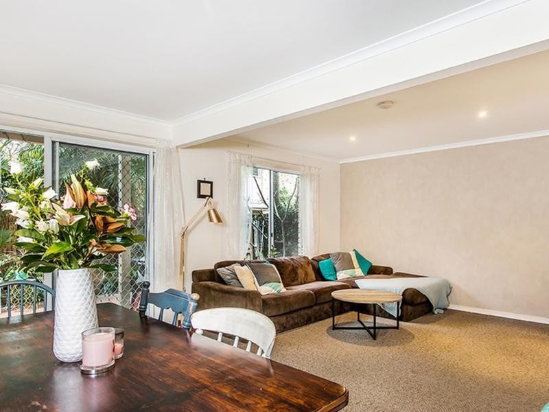 2/7-9 Hazelwood Close, Suffolk Park NSW 2481