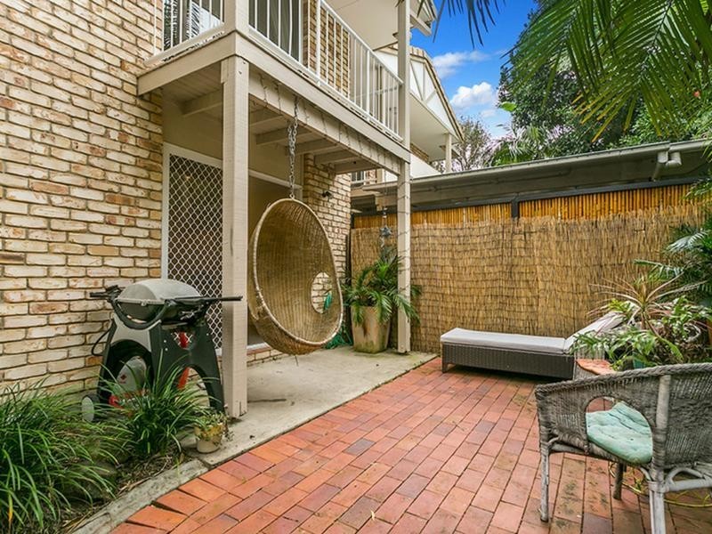 2/7-9 Hazelwood Close, Suffolk Park NSW 2481