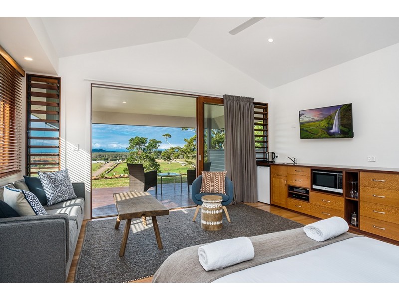 13 Cape Vista Drive, Ewingsdale NSW 2481