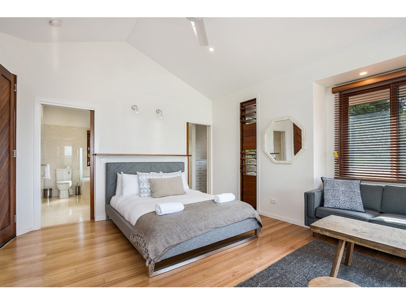 13 Cape Vista Drive, Ewingsdale NSW 2481