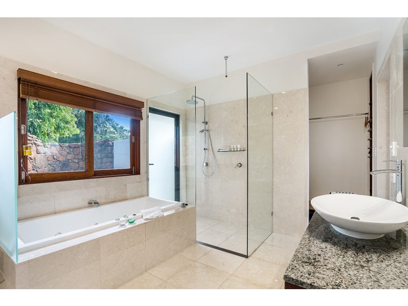 13 Cape Vista Drive, Ewingsdale NSW 2481