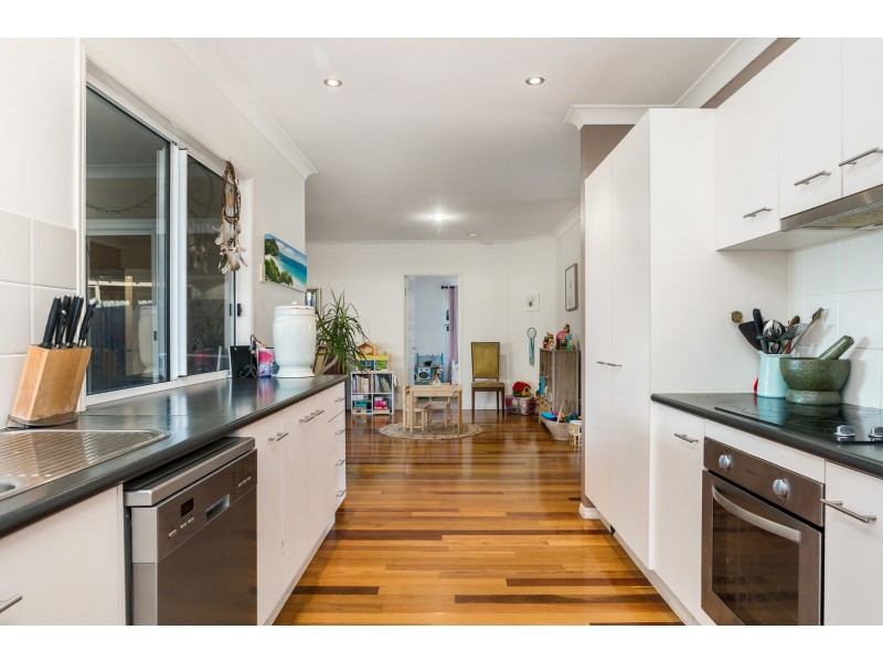 18 Blackwood Crescent, Bangalow NSW 2479