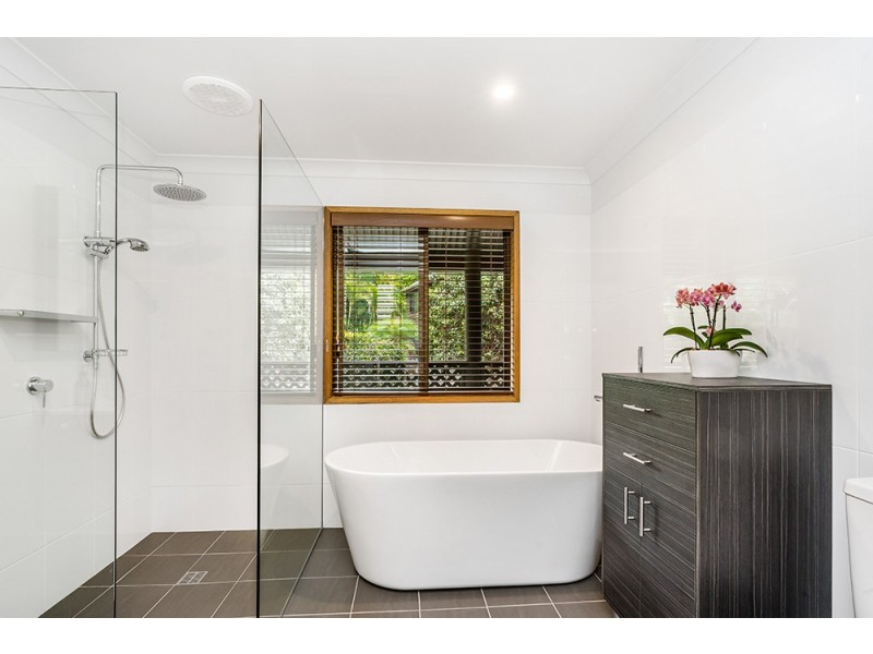 21 Plantation Drive, Ewingsdale NSW 2481