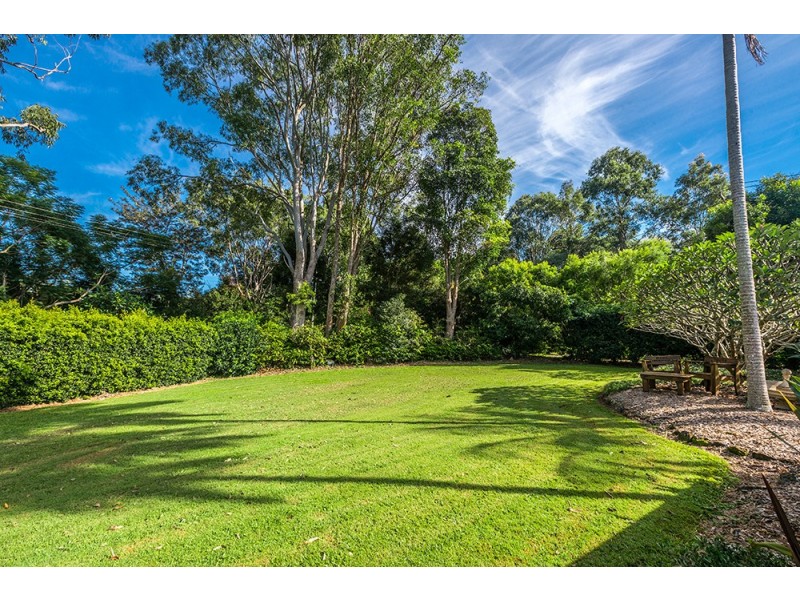 15 Plantation Drive, Ewingsdale NSW 2481