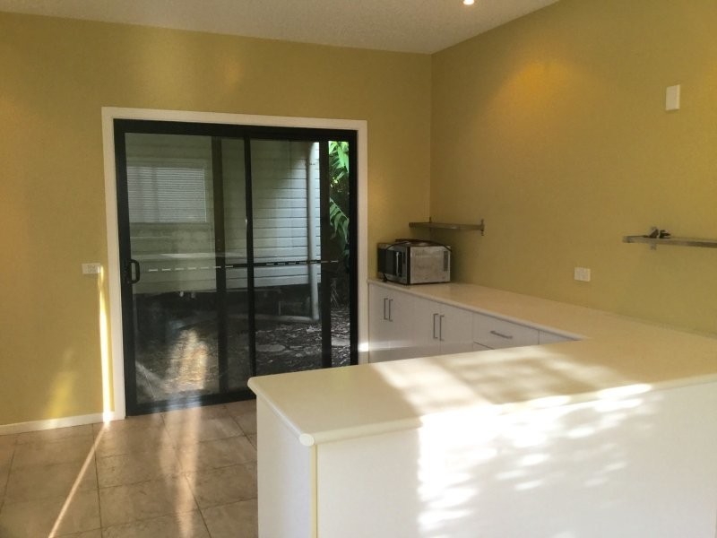 2/21 Bay Vista Lane, Ewingsdale NSW 2481