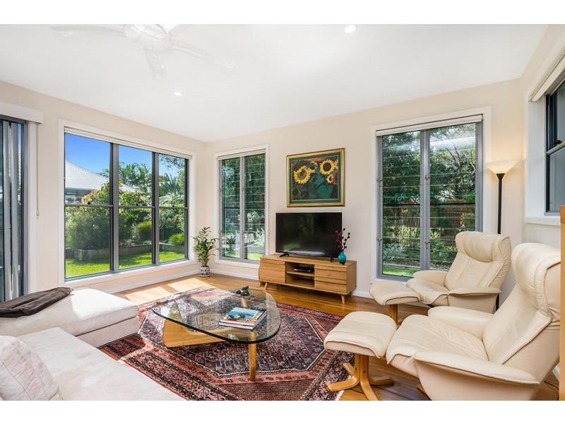 5 Beachside Drive, Suffolk Park NSW 2481