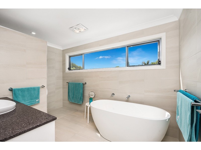 5 Beachside Drive, Suffolk Park NSW 2481