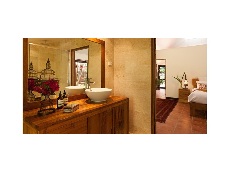 19 Taylors Lane, Ewingsdale NSW 2481