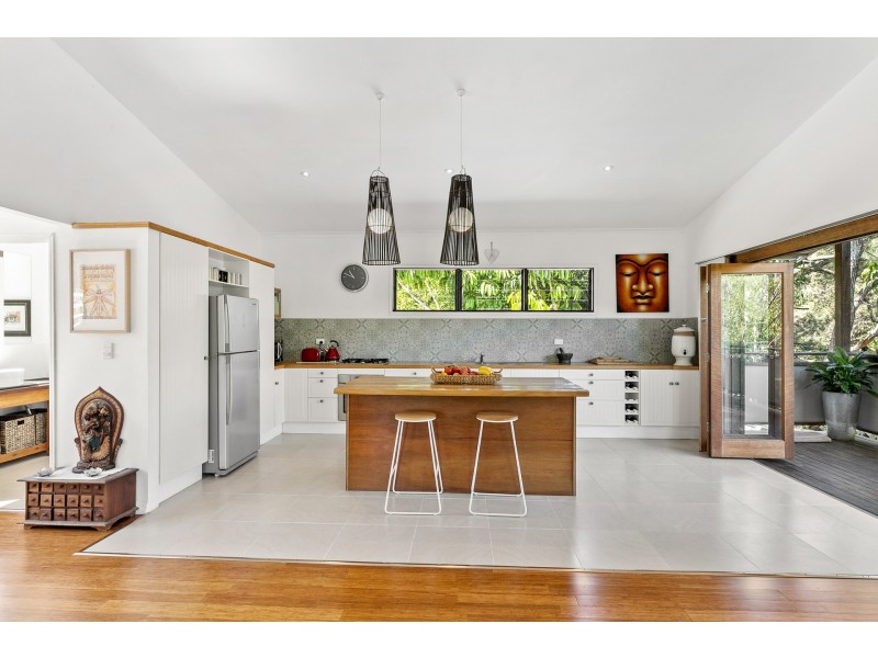 6 Pepperbush Street, Suffolk Park NSW 2481