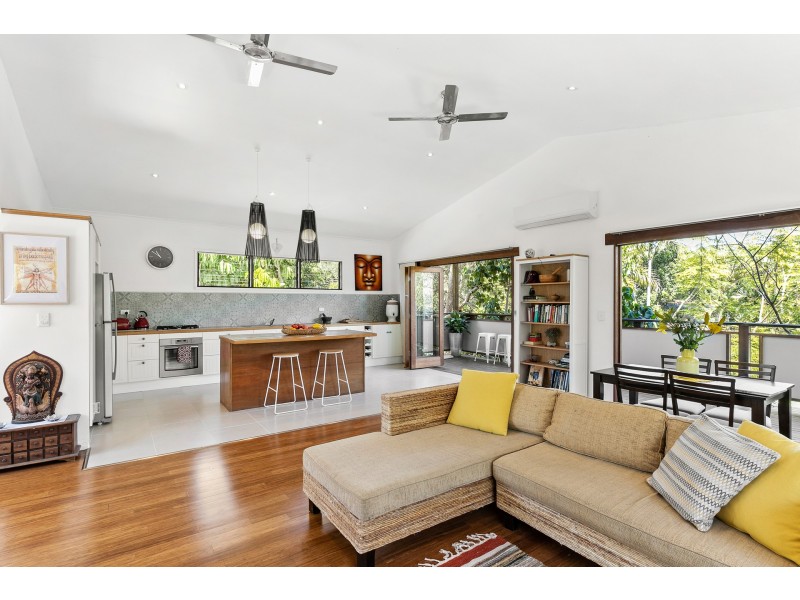 6 Pepperbush Street, Suffolk Park NSW 2481