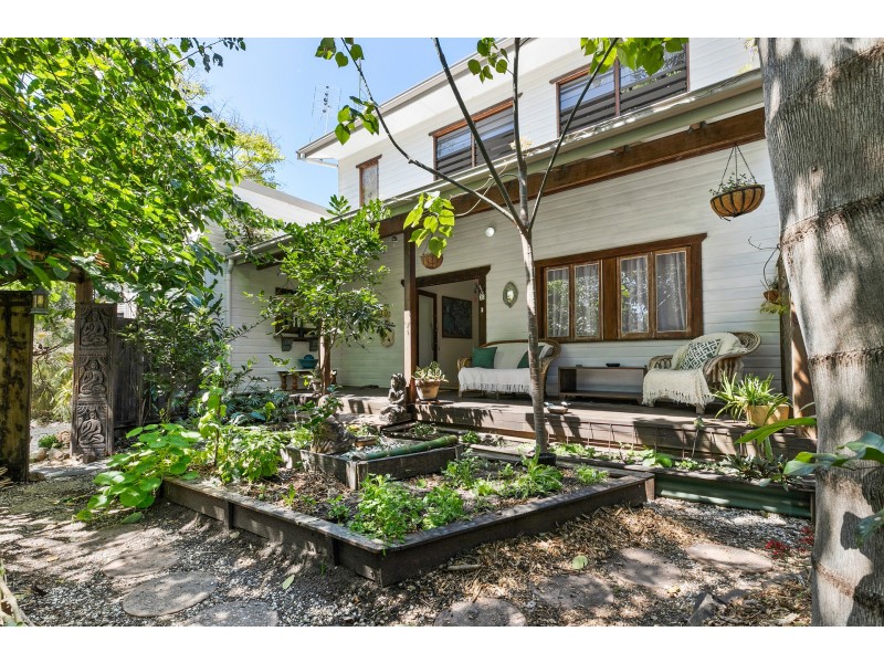 6 Pepperbush Street, Suffolk Park NSW 2481