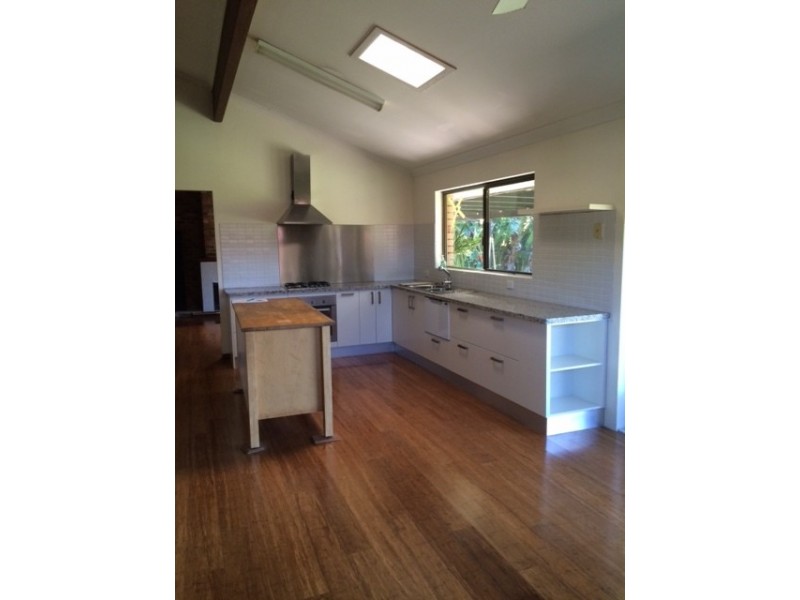 18 Gilba Avenue, Ocean Shores NSW 2483