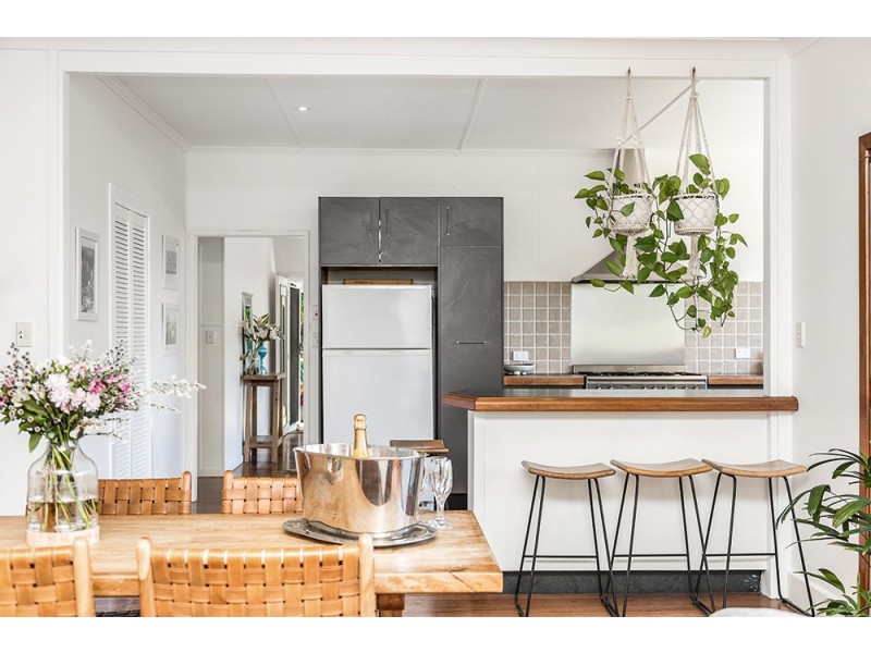 12 Taylors Lake Road, Broken Head NSW 2481