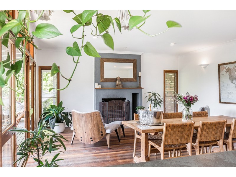 12 Taylors Lake Road, Broken Head NSW 2481