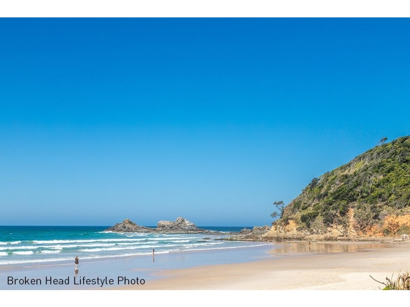 12 Taylors Lake Road, Broken Head NSW 2481