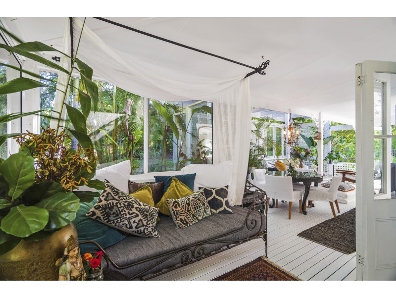 2 Ulpirra Court, Ocean Shores NSW 2483