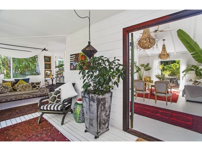 2 Ulpirra Court, Ocean Shores NSW 2483