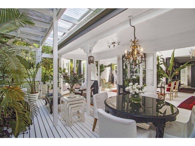 2 Ulpirra Court, Ocean Shores NSW 2483