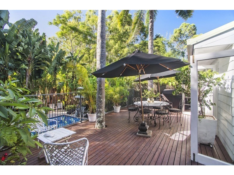 2 Ulpirra Court, Ocean Shores NSW 2483