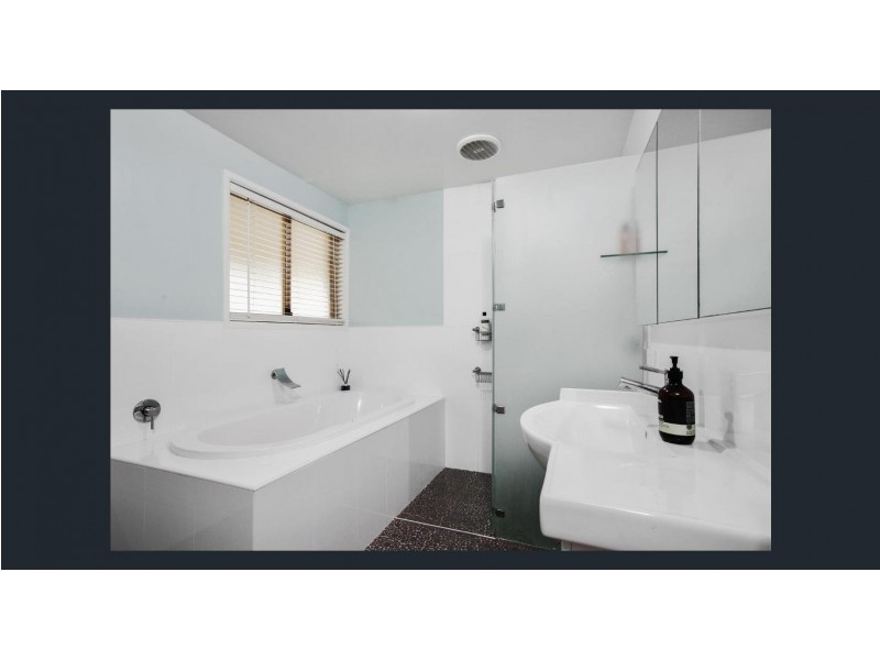 25 Valley Court, Ewingsdale NSW 2481