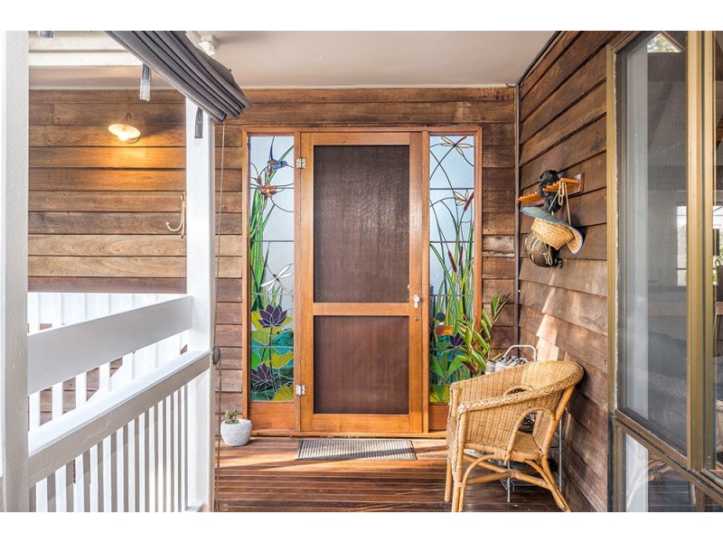 8 Bian Court, Ocean Shores NSW 2483