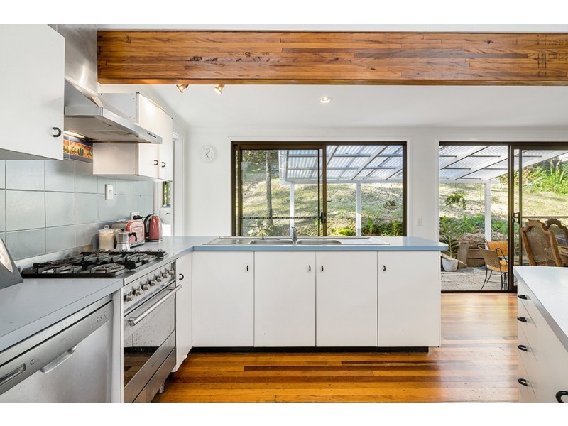 8 Bian Court, Ocean Shores NSW 2483