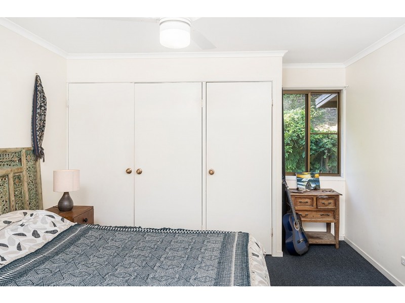 8 Bian Court, Ocean Shores NSW 2483