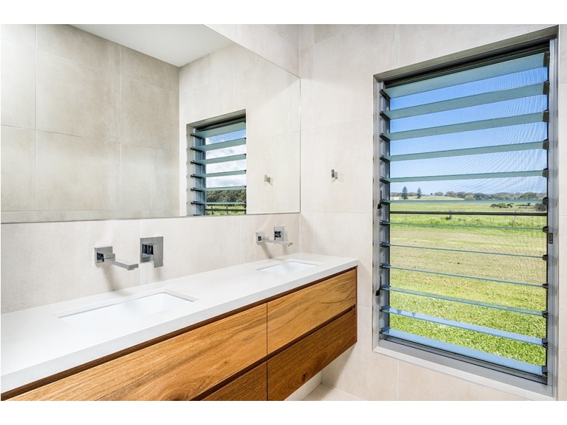 21 Redford Drive, Skennars Head NSW 2478