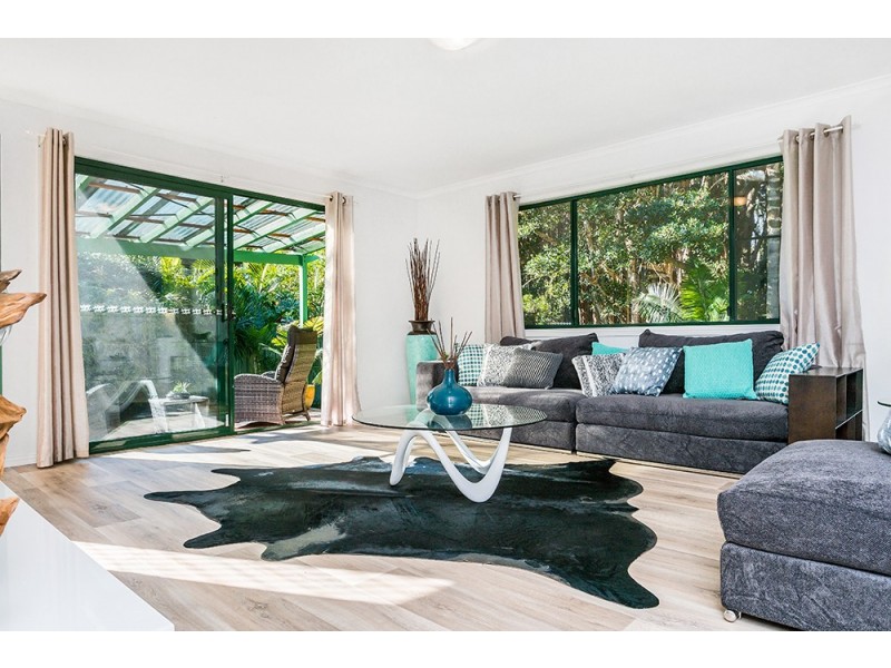 30 Bottlebrush Crescent, Suffolk Park NSW 2481