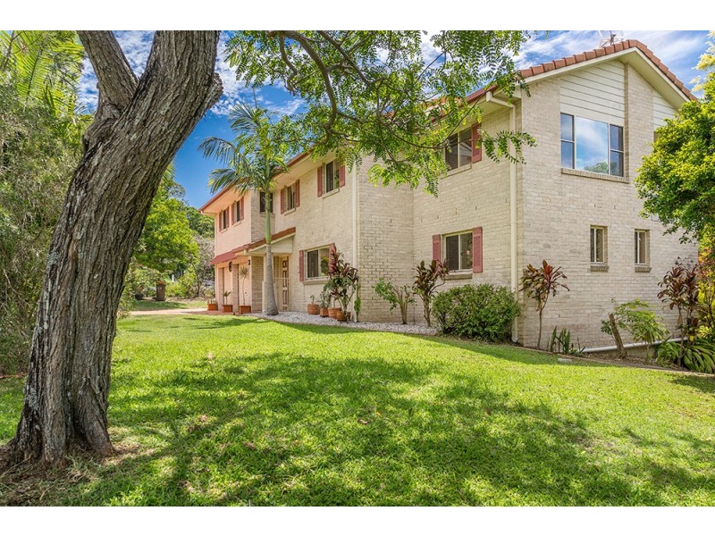 25 Tongarra Drive, Ocean Shores NSW 2483