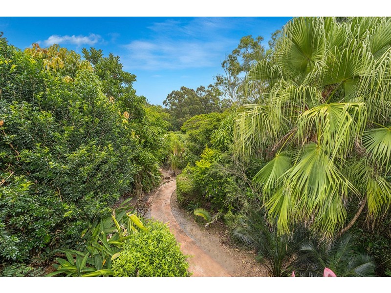 25 Tongarra Drive, Ocean Shores NSW 2483