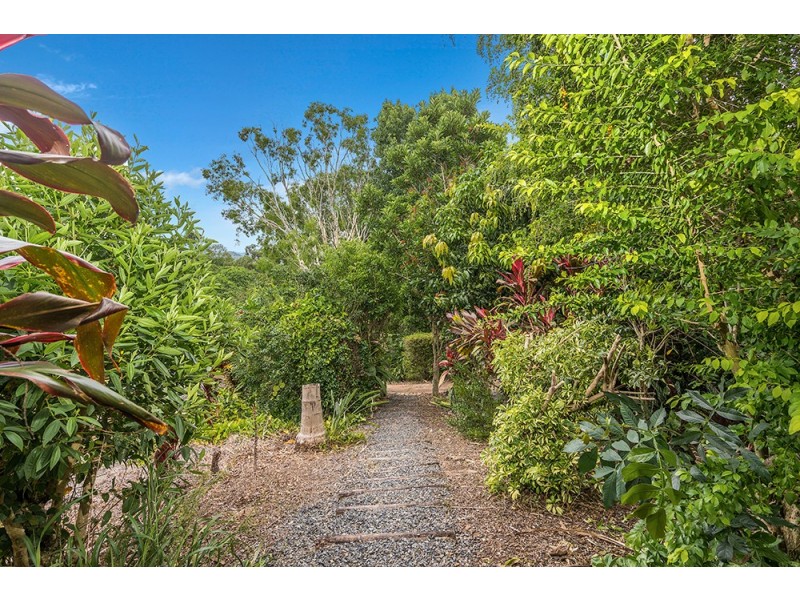 25 Tongarra Drive, Ocean Shores NSW 2483