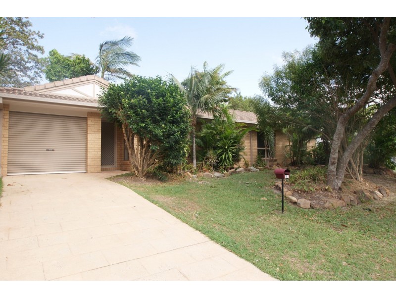 27 Bottlebrush Crescent, Suffolk Park NSW 2481