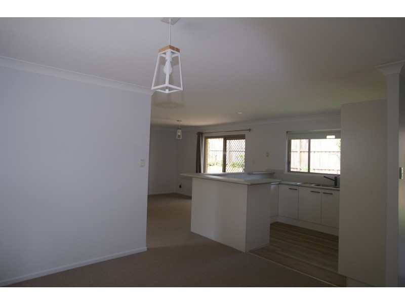 27 Bottlebrush Crescent, Suffolk Park NSW 2481