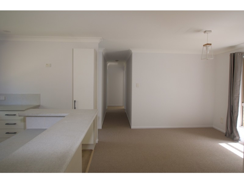 27 Bottlebrush Crescent, Suffolk Park NSW 2481