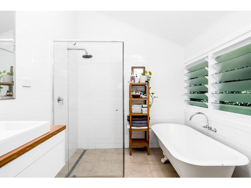 4 Oodgeroo Gardens, Byron Bay NSW 2481