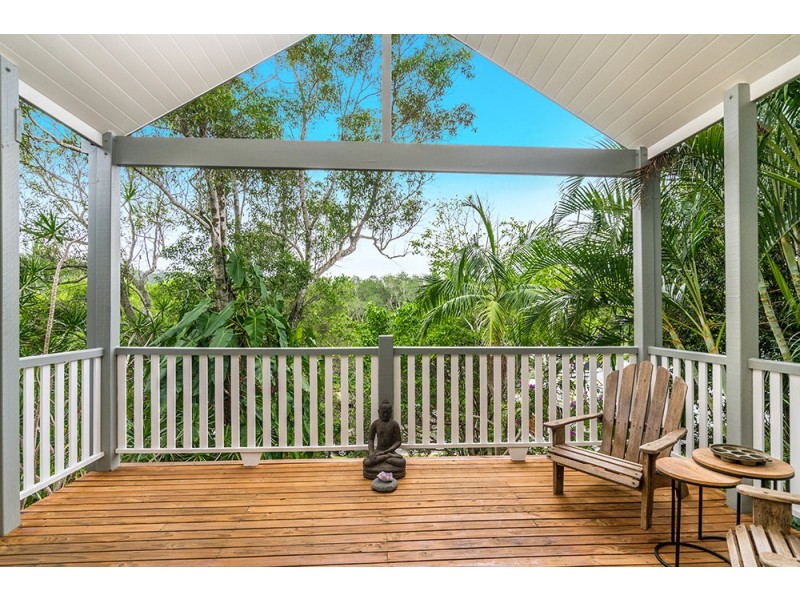 15 Bottlebrush Crescent, Suffolk Park NSW 2481