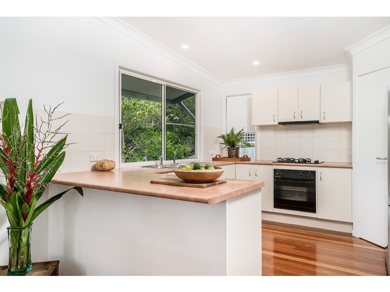 15 Bottlebrush Crescent, Suffolk Park NSW 2481