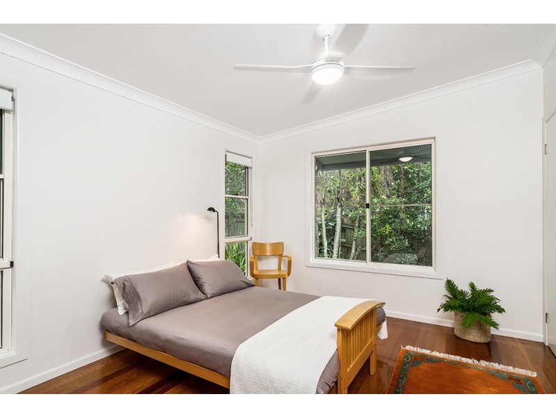 15 Bottlebrush Crescent, Suffolk Park NSW 2481