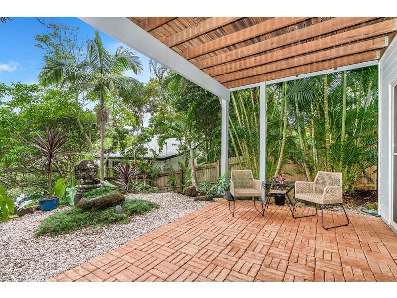 15 Bottlebrush Crescent, Suffolk Park NSW 2481