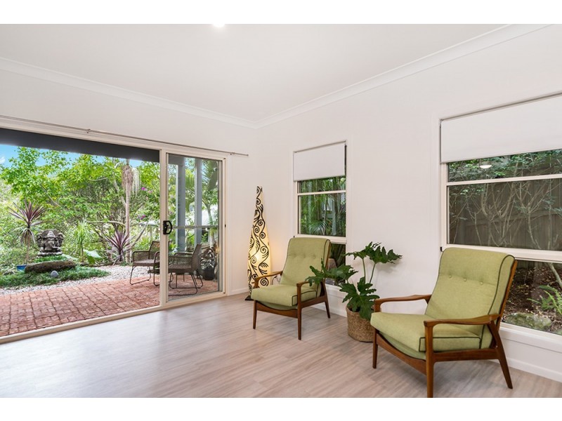 15 Bottlebrush Crescent, Suffolk Park NSW 2481