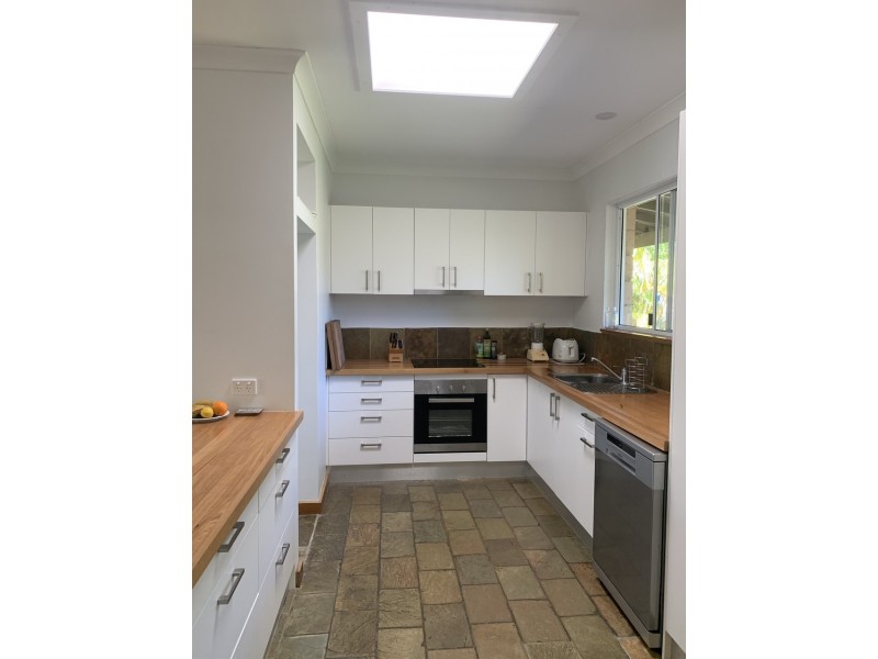 2 Beachside Drive, Suffolk Park NSW 2481